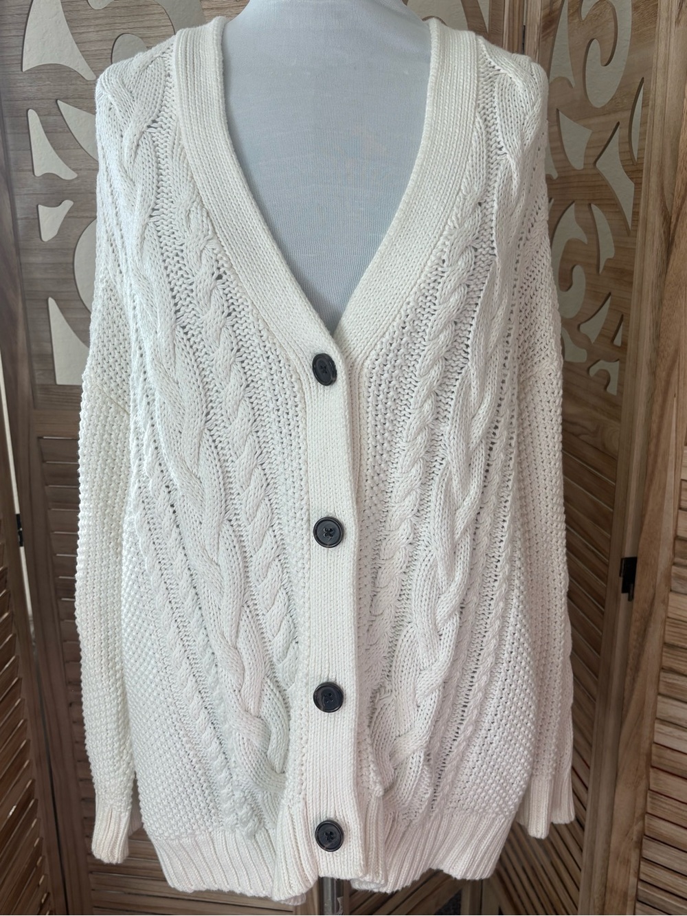 Quince 100% Organic Cotton Oversized Cable Cardigan Beige Size Small - Picture 4 of 9